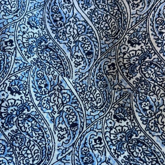 Roundtree & Yorke Blue Paisley Shirt Size L - Picture 6 of 8